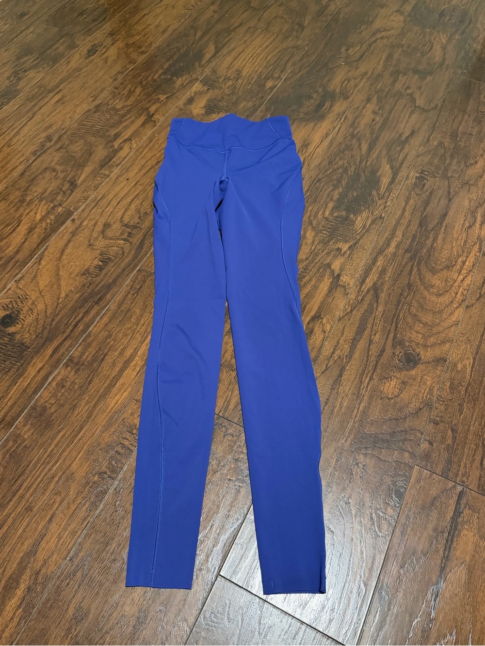 Lululemon women’s base pace high rise tight 31” leggings size 4